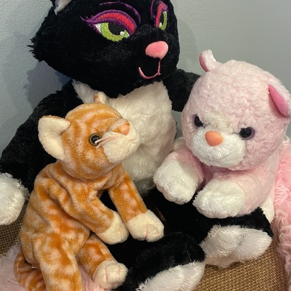 Kitty bundle plush super cute well loved cats - Picture 2 of 5